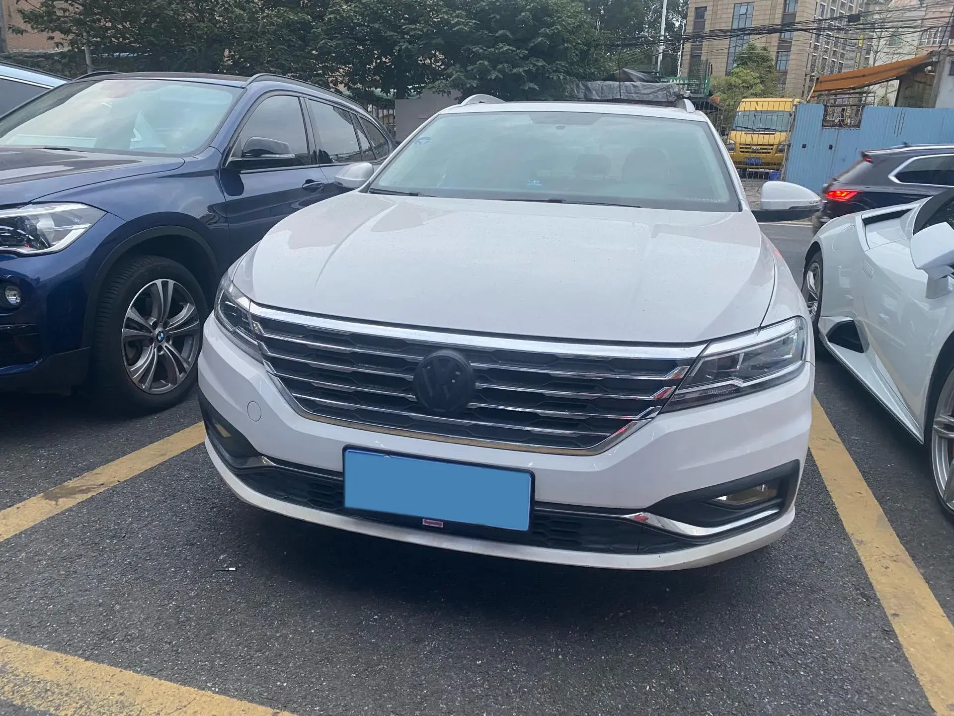 2018 VOLKSWAGEN LAVIDA thumbnail 2