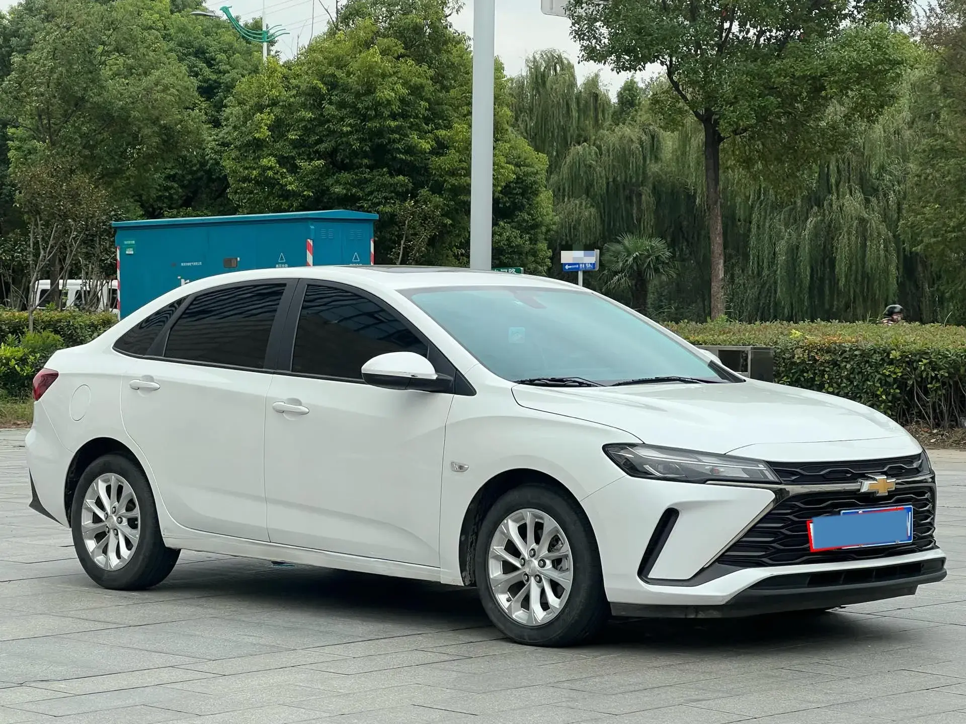 2023 CHEVROLET MONZA thumbnail 3