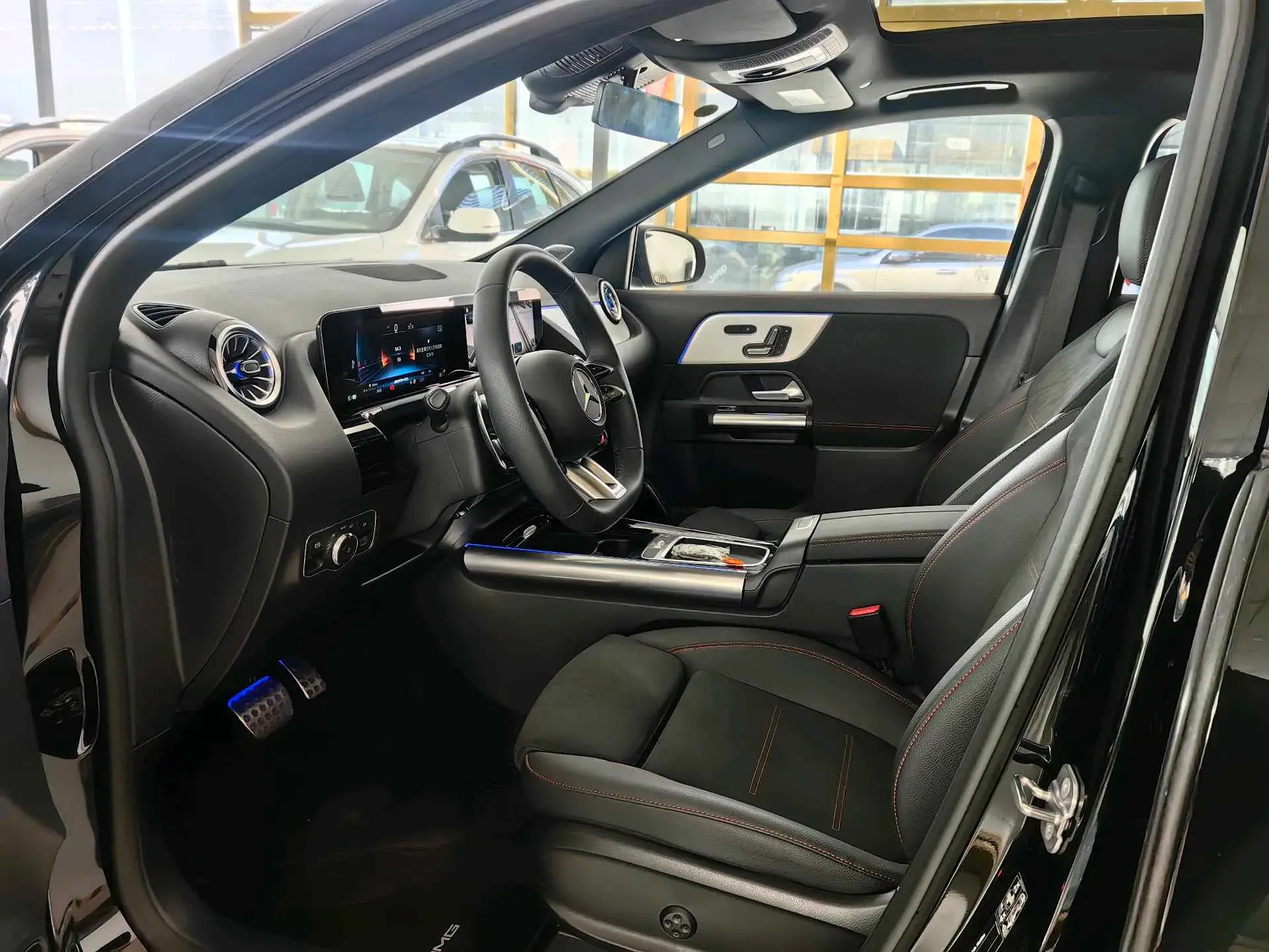 2024 MERCEDES-BENZ CLA thumbnail 4