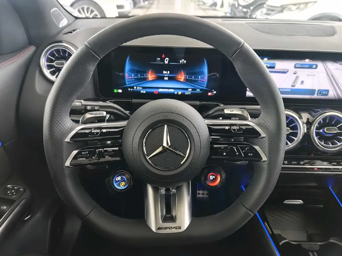 2024 Mercedes-Benz CLA AMG 2.0T 306HP L4 8DCT,autocango,china used car exporter,china ev exporter,chinese used car exporter,chinese used ev exporter