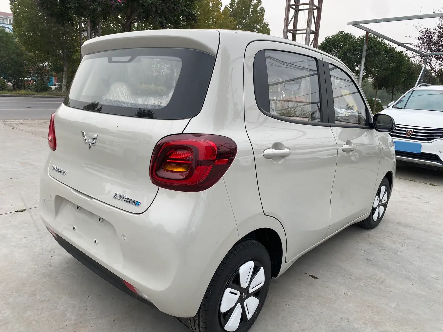 2025 WULING HONGGUANG thumbnail 4