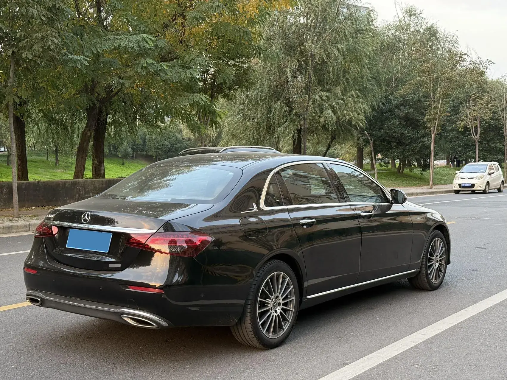 2021 MERCEDES-BENZ E thumbnail 4