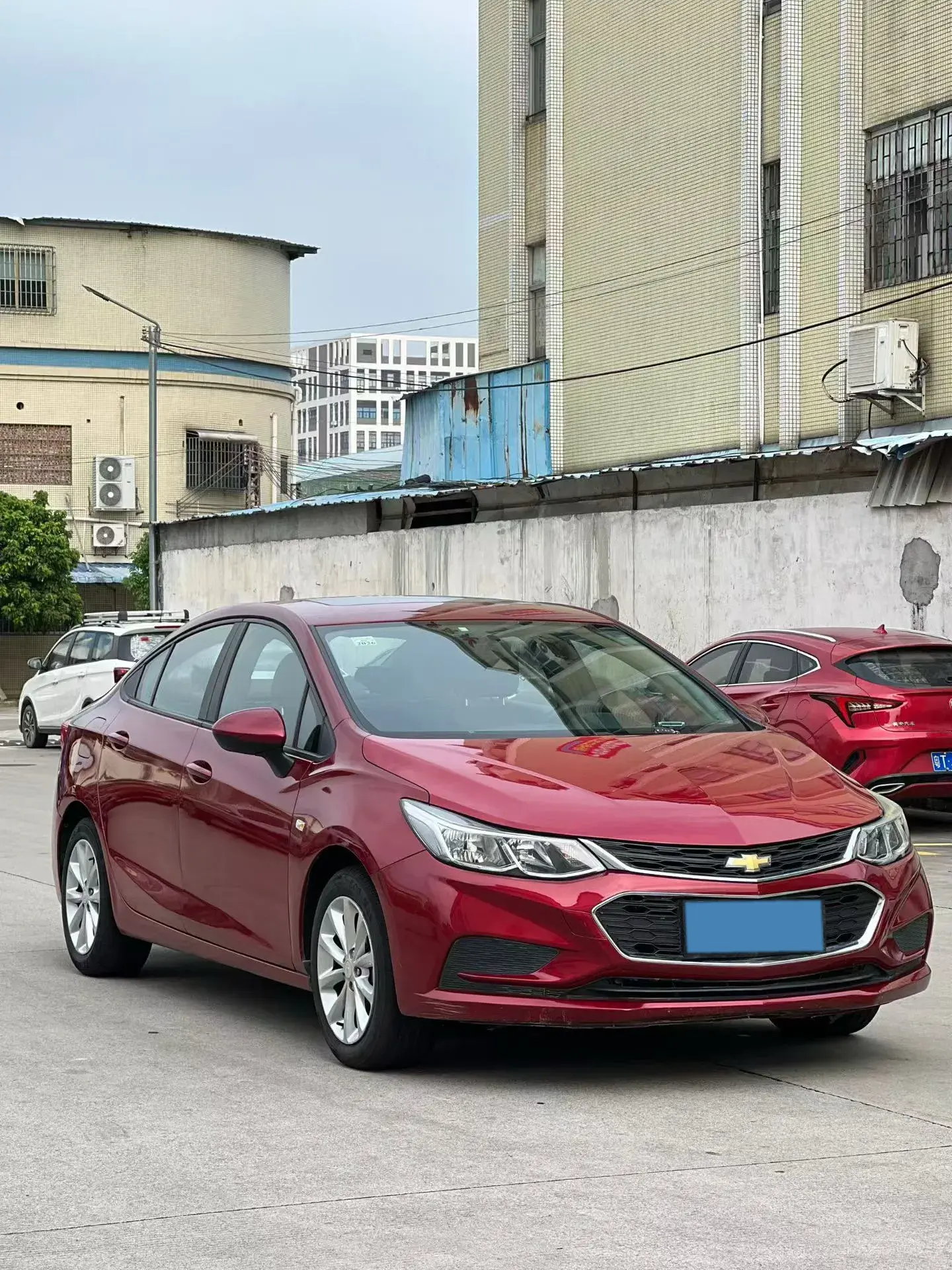 2018 CHEVROLET CRUZE thumbnail 2