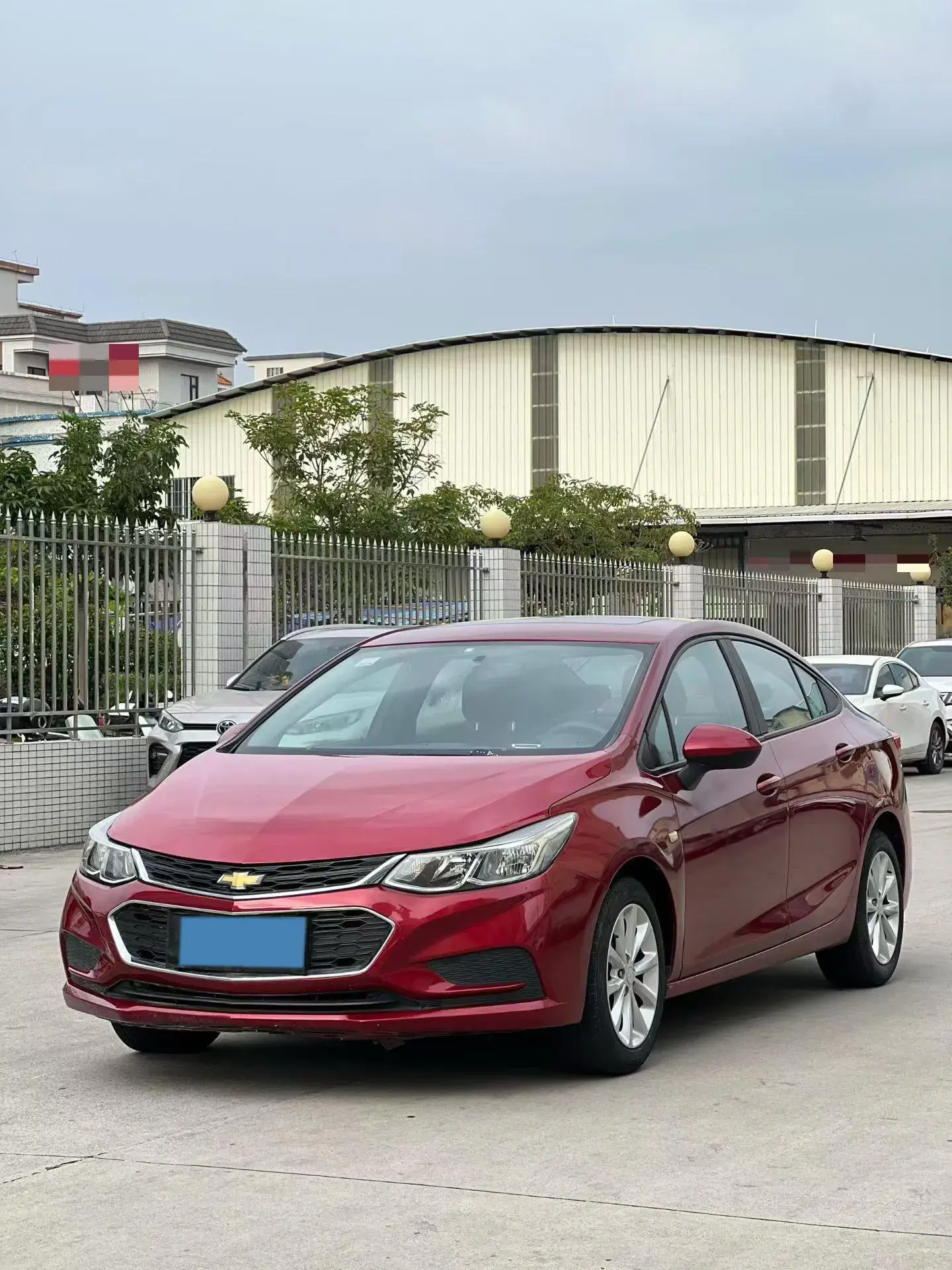 2018 CHEVROLET CRUZE view 1