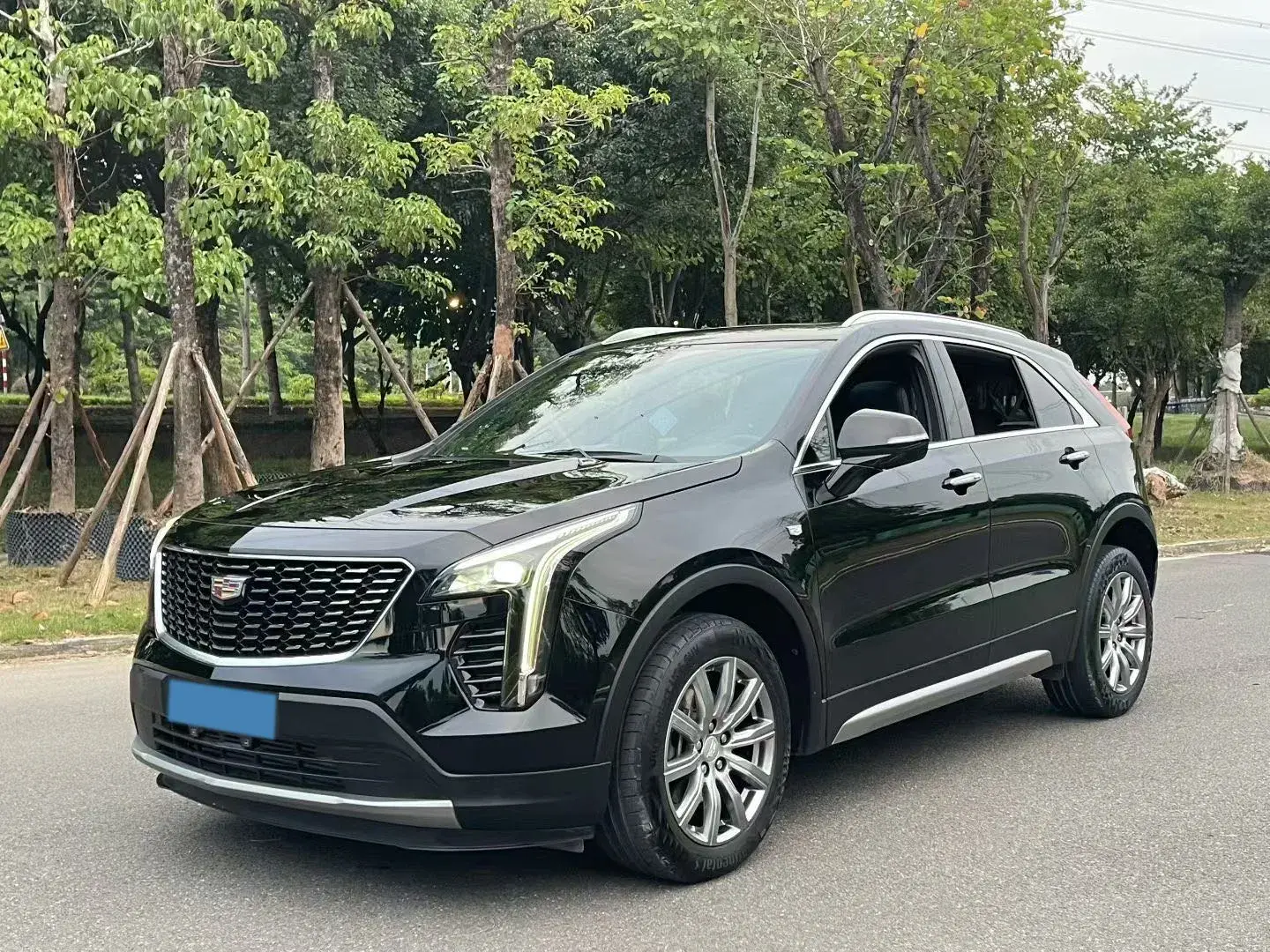 2021 CADILLAC XT4 view 1