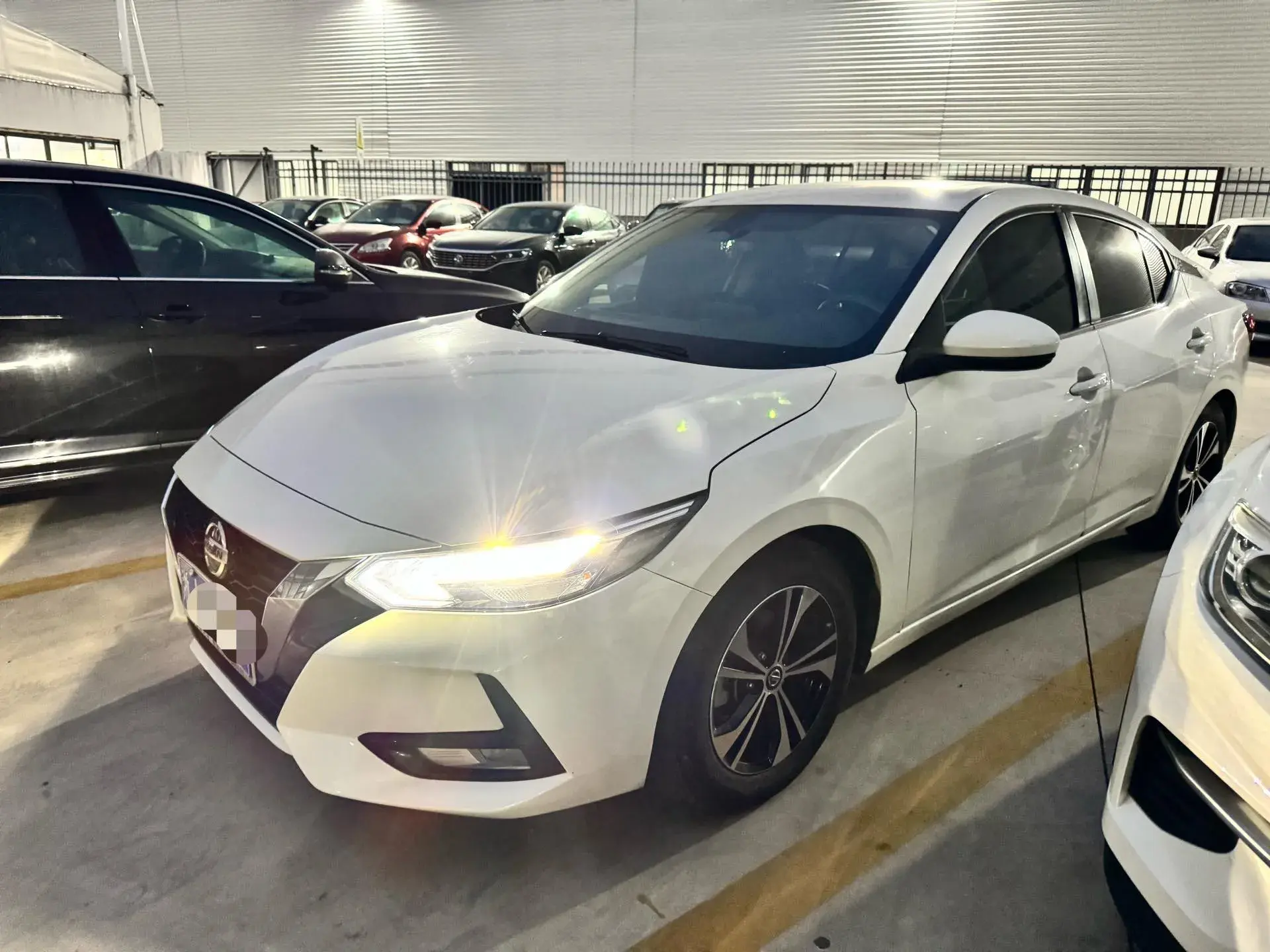 2022 NISSAN SYLPHY view 1