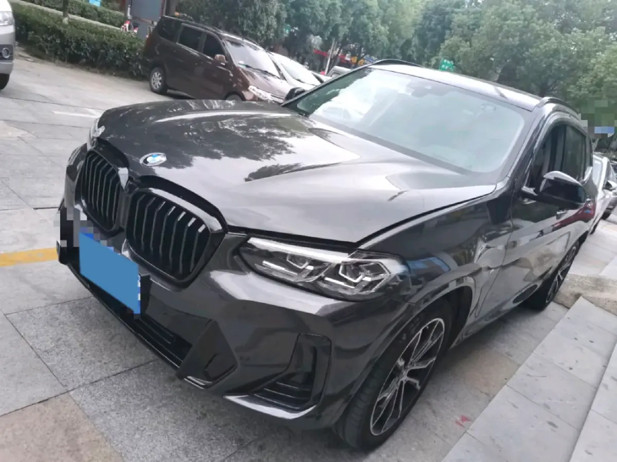 2022 BMW X3 2.0T 252HP L4 8AT