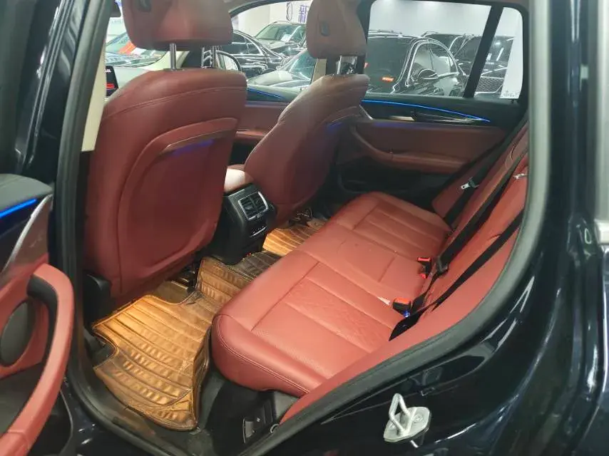 2022 BMW X3 thumbnail 3