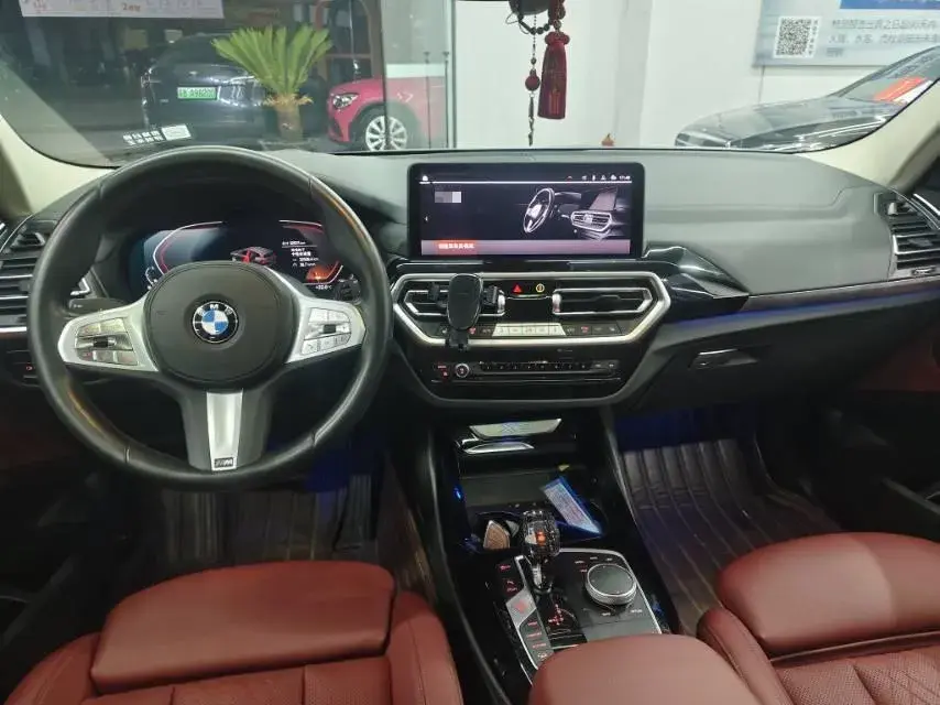 2022 BMW X3 thumbnail 4