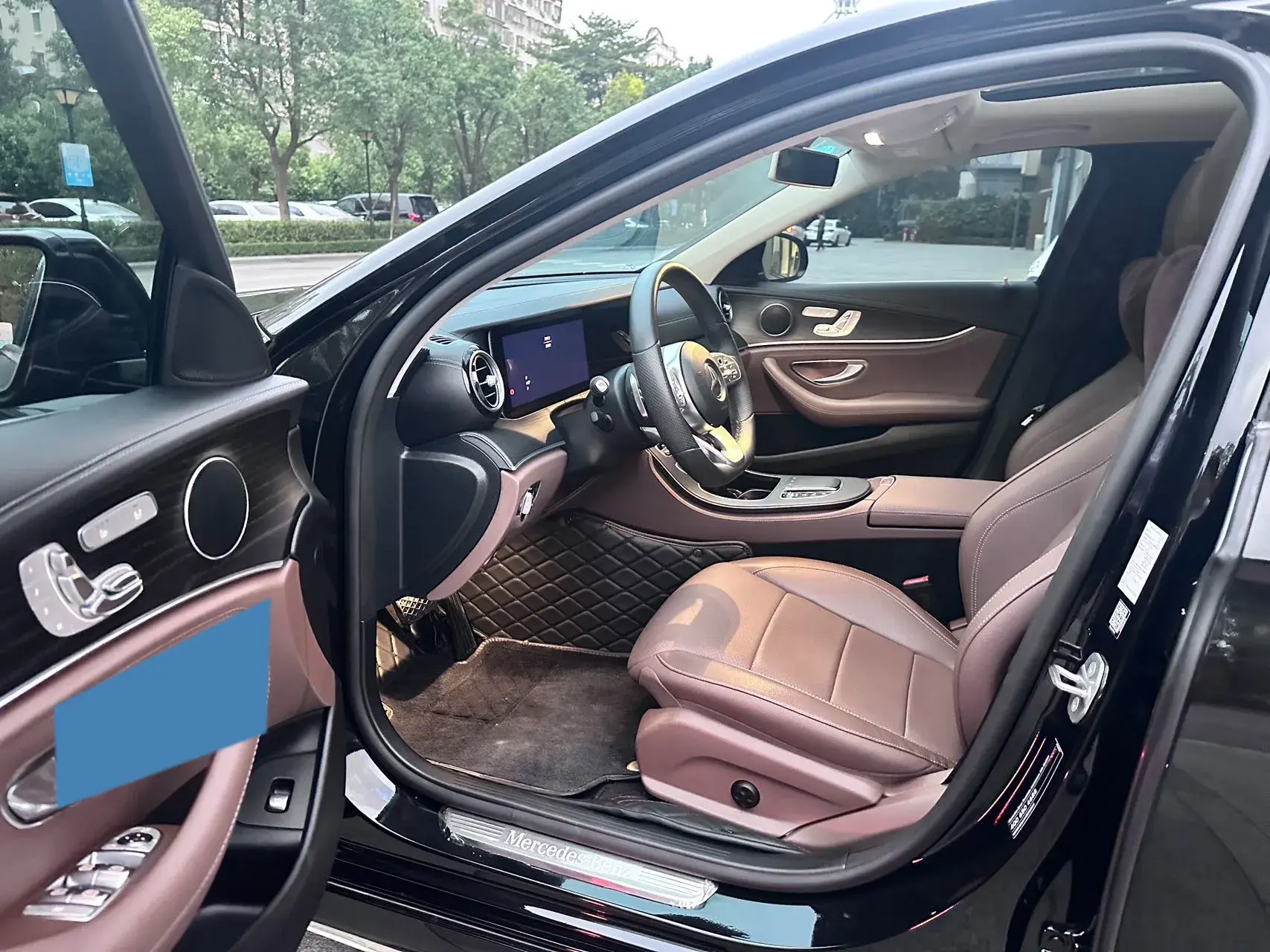 2020 MERCEDES-BENZ E thumbnail 4