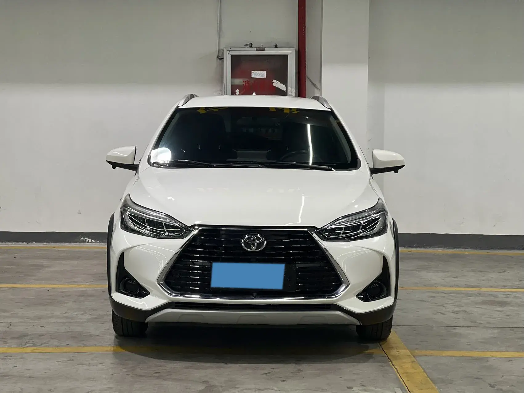 2022 TOYOTA YARIS thumbnail 3