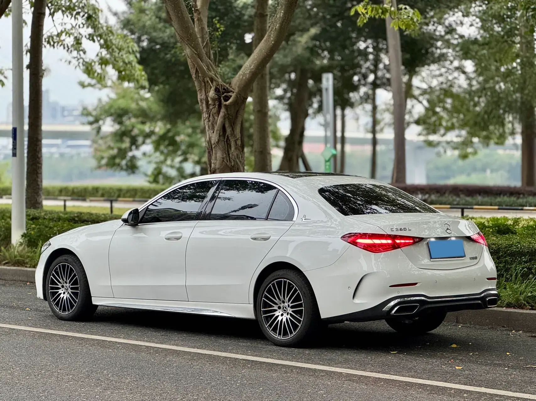 2022 MERCEDES-BENZ C thumbnail 3