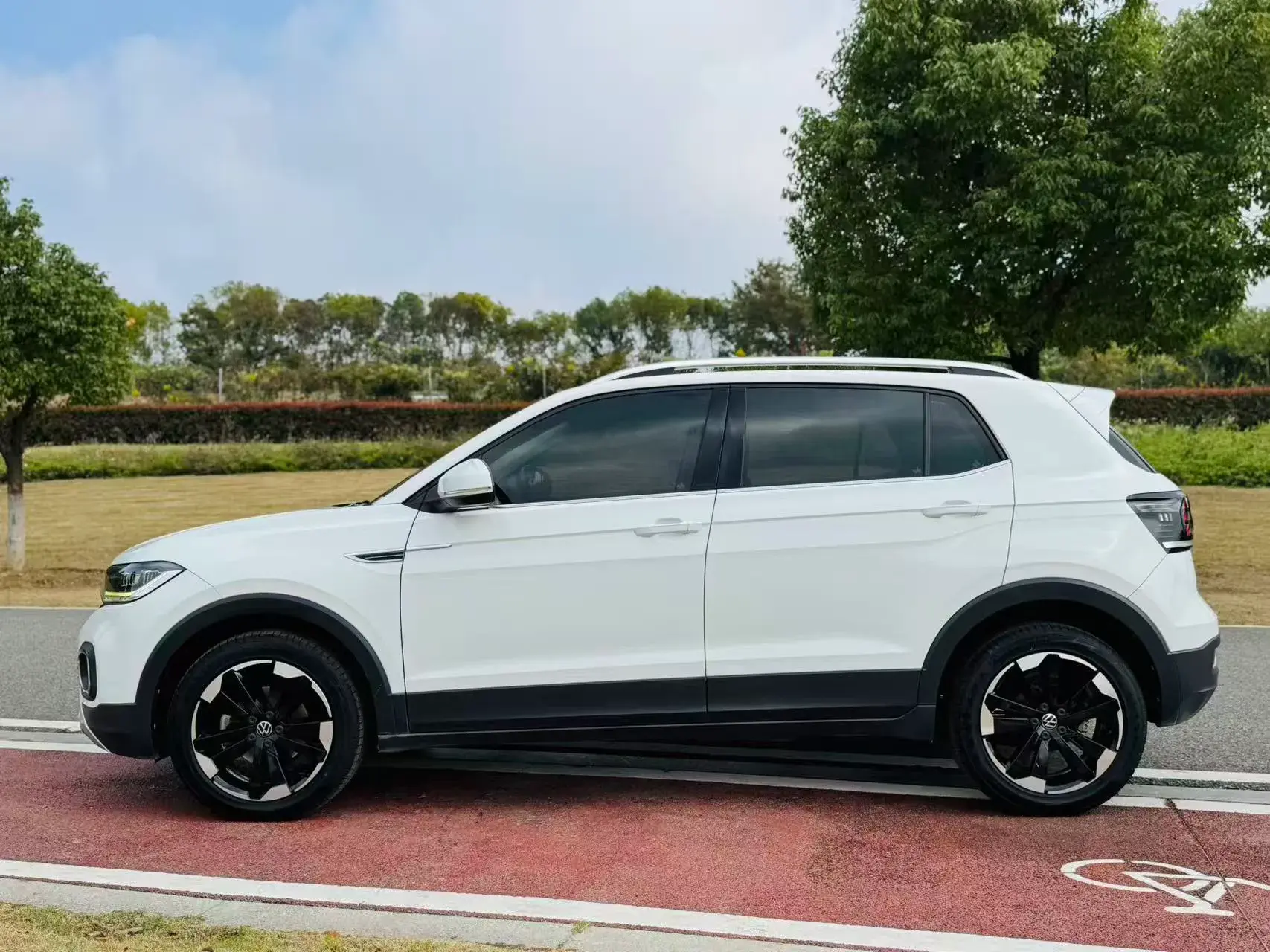 2020 VOLKSWAGEN TACQUA thumbnail 3