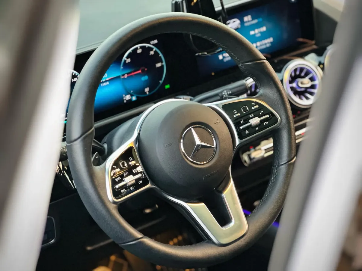 2022 Mercedes-Benz EQA Class BEV 73.5KWH,autocango,china used car exporter,china ev exporter,chinese used car exporter,chinese used ev exporter