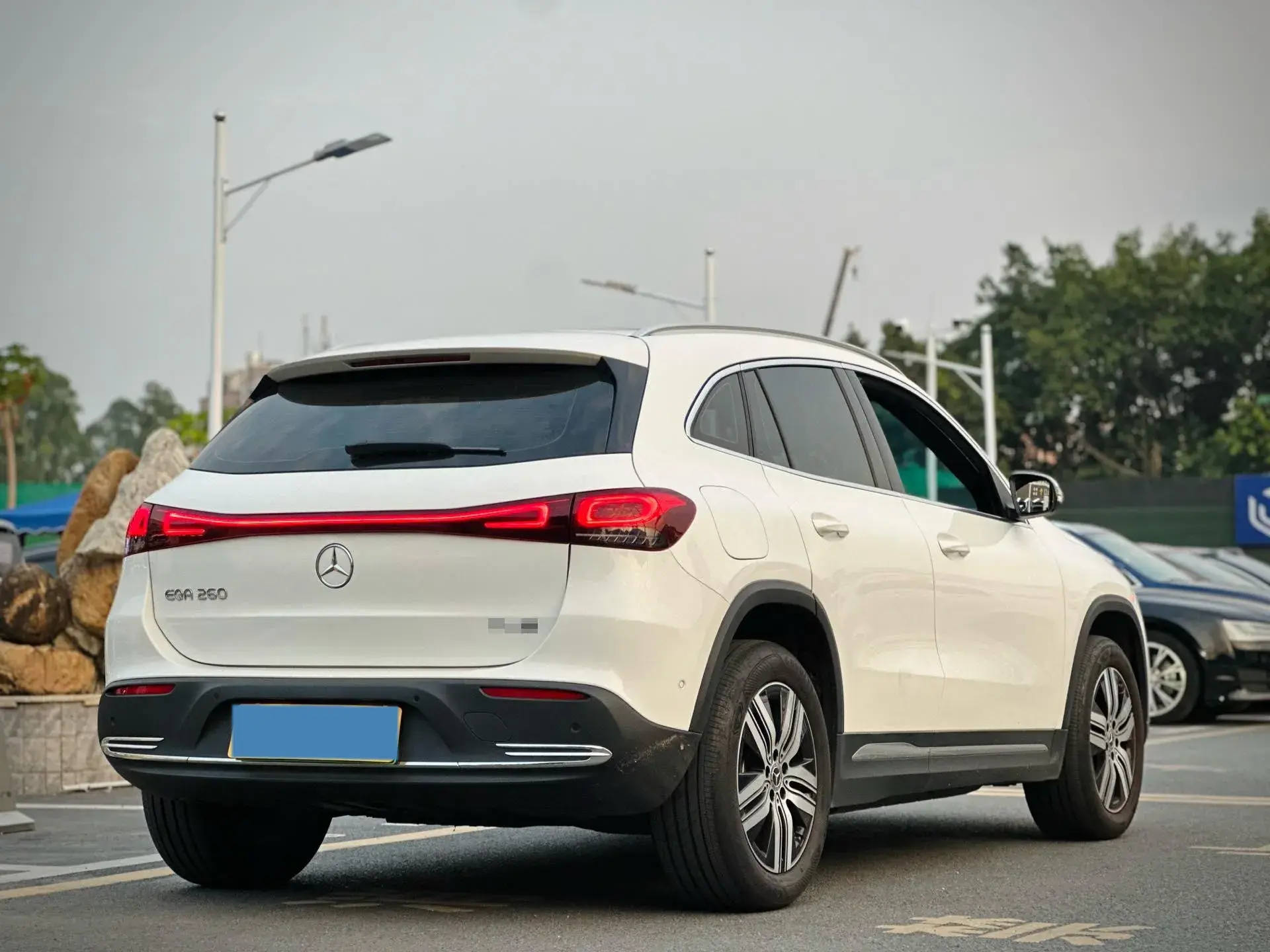 2022 MERCEDES-BENZ EQA thumbnail 4