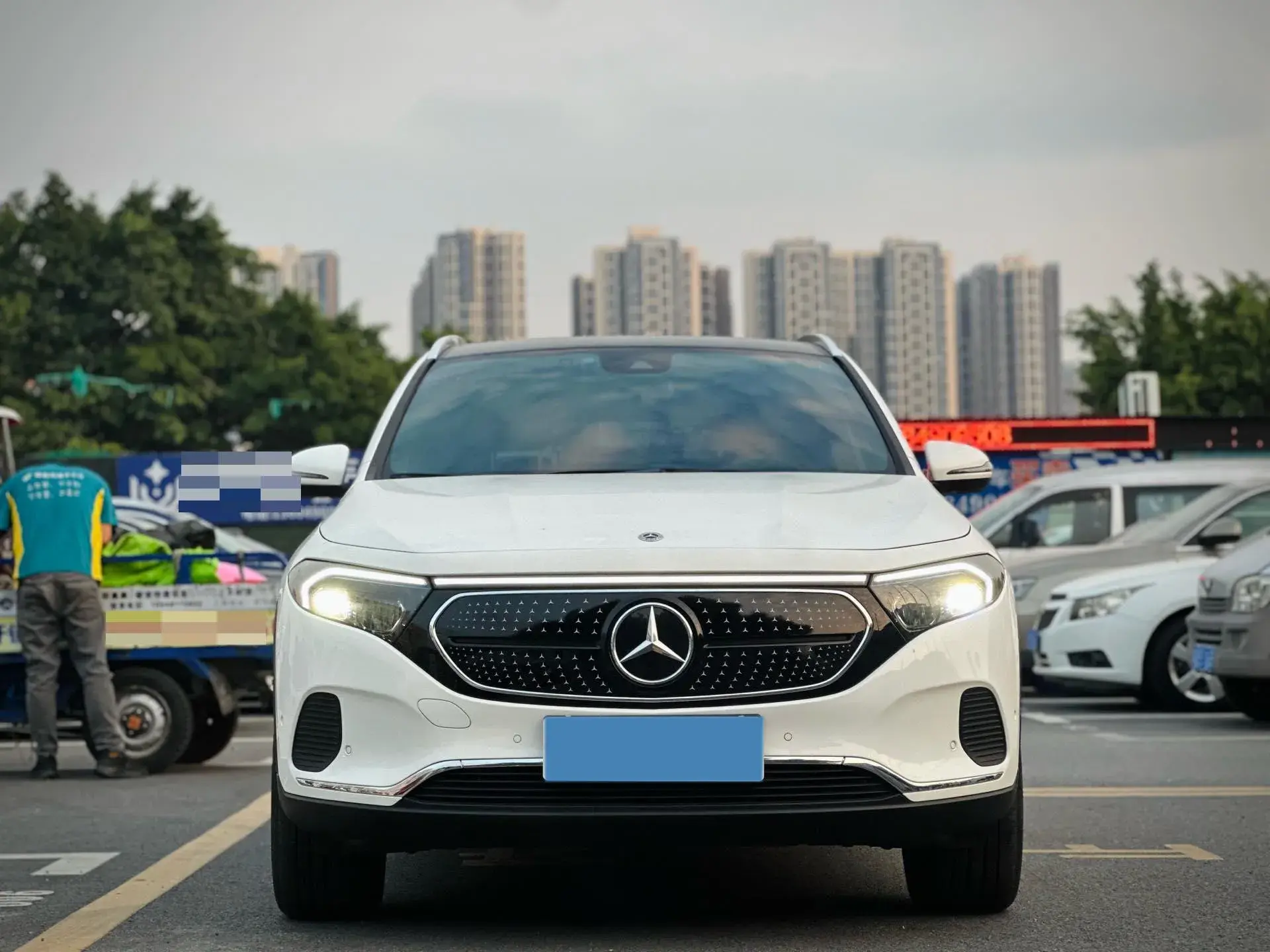 2022 MERCEDES-BENZ EQA thumbnail 2
