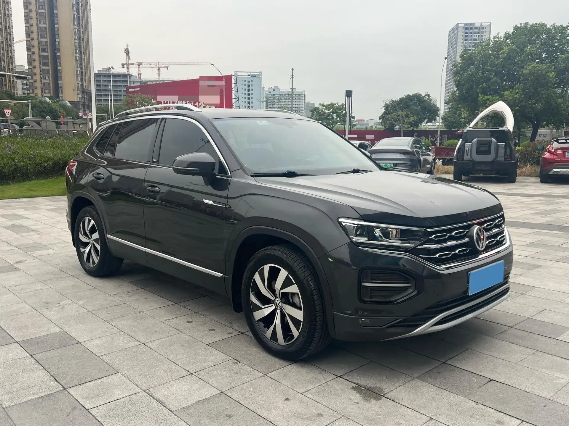 2020 VOLKSWAGEN TAYRON thumbnail 3