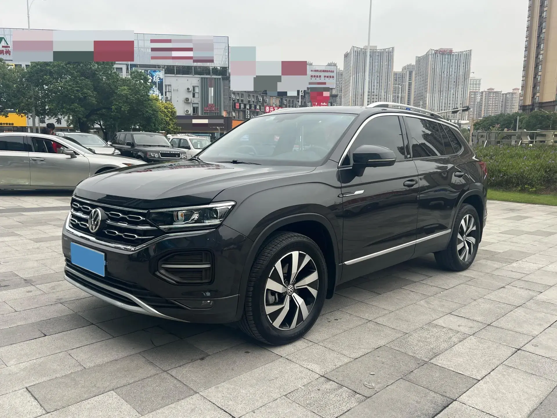 2020 VOLKSWAGEN TAYRON view 1