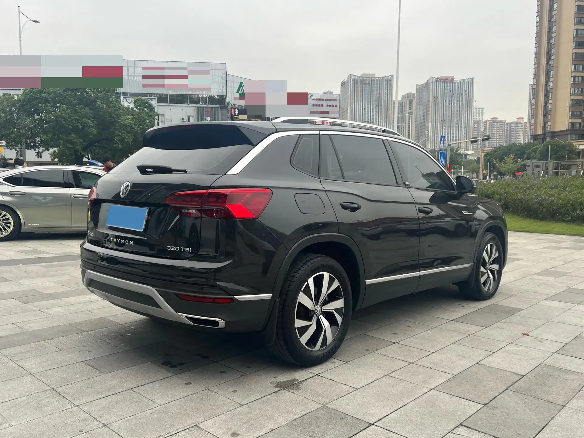 2020 VOLKSWAGEN TAYRON thumbnail 4