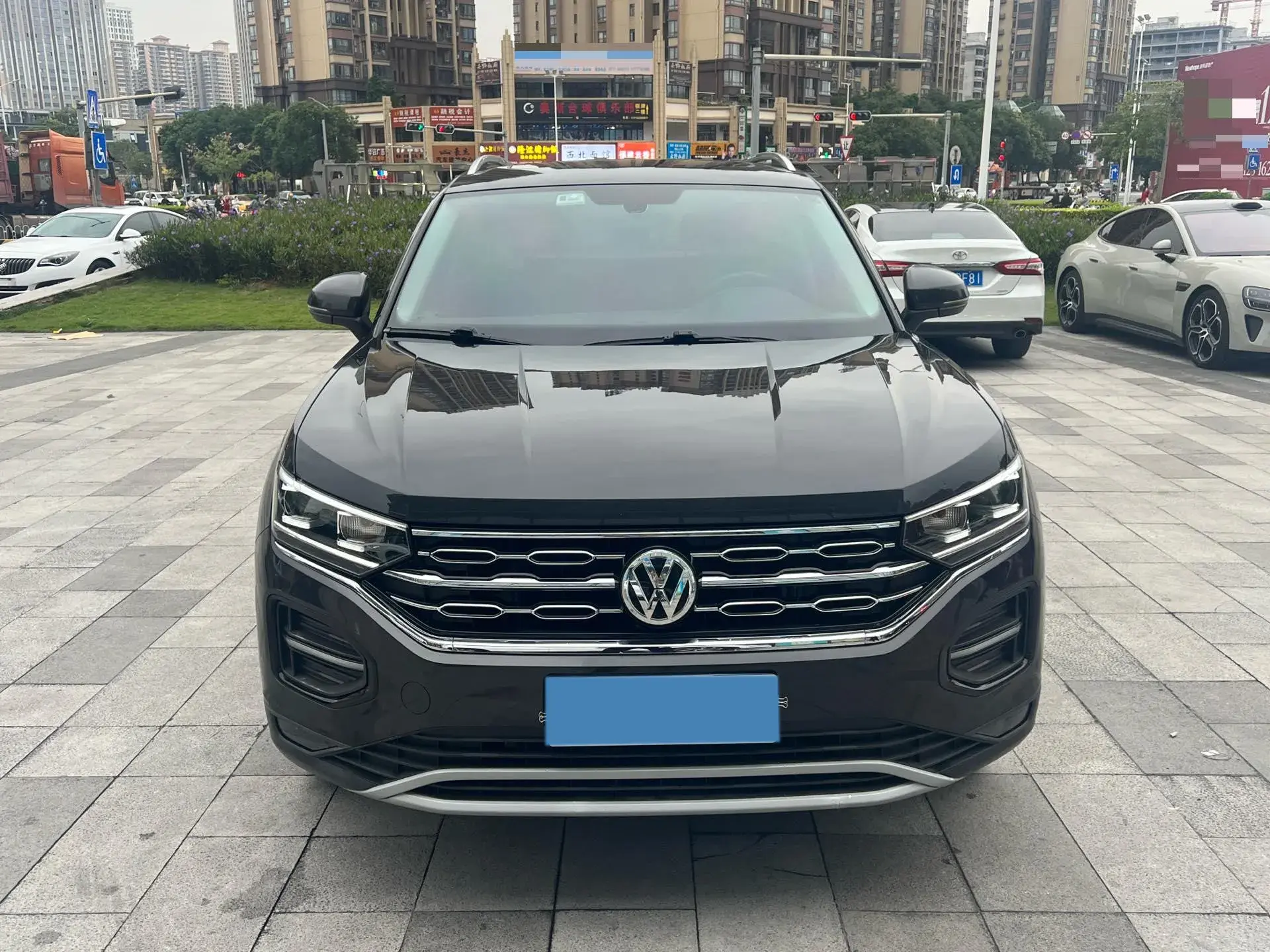 2020 VOLKSWAGEN TAYRON thumbnail 2