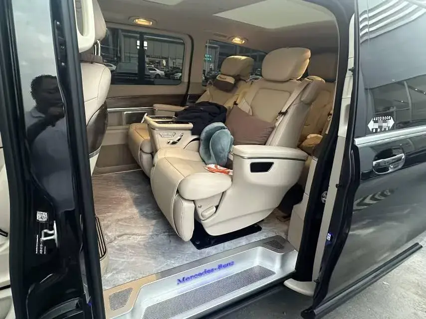 2022 MERCEDES-BENZ V thumbnail 3