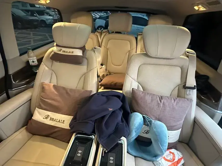 2022 MERCEDES-BENZ V thumbnail 4