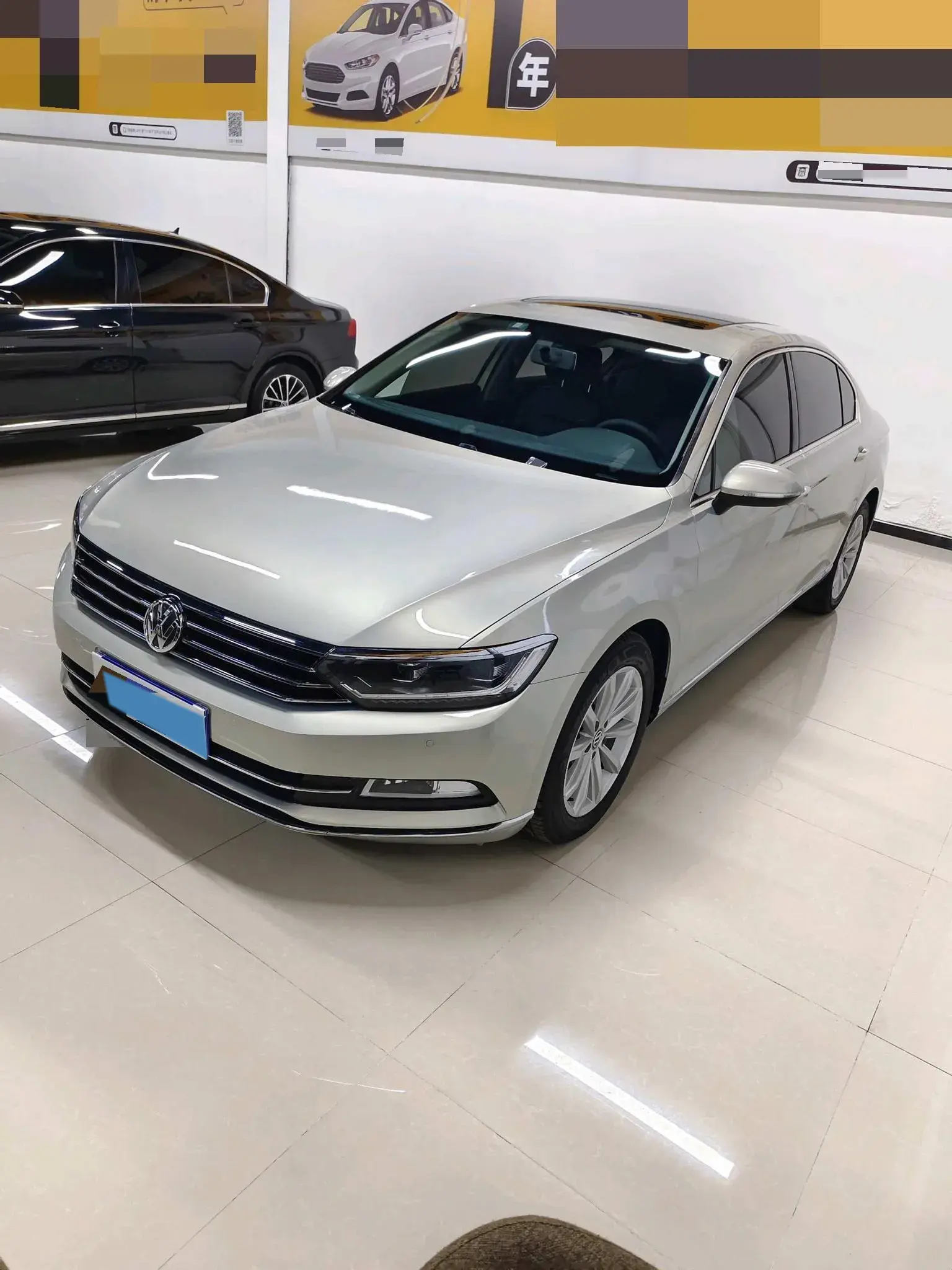 2018 VOLKSWAGEN MAGOTAN view 1