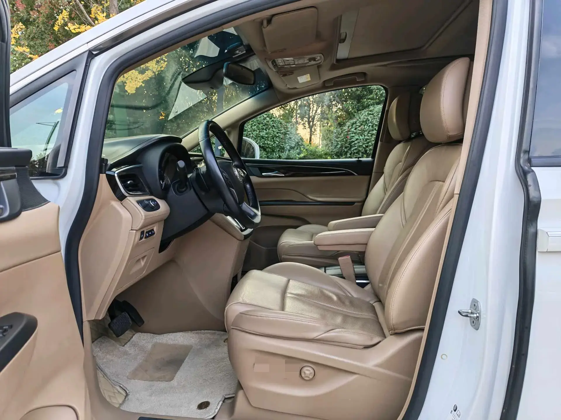 2018 BUICK GL8 thumbnail 3