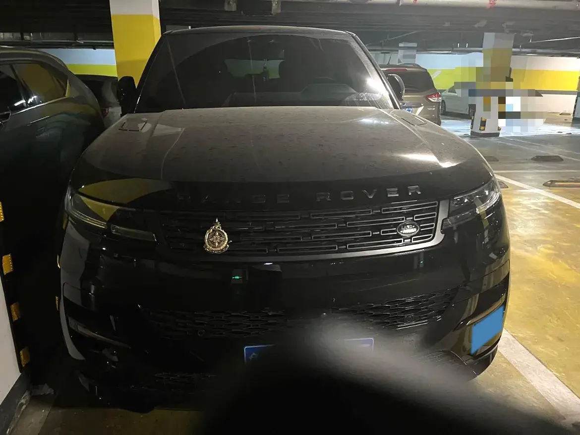 2023 LAND ROVER thumbnail 2