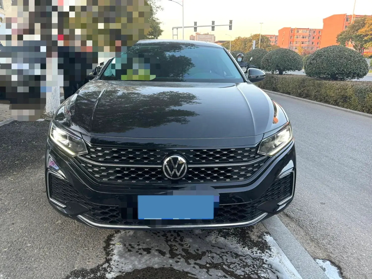 2023 VOLKSWAGEN PASSAT thumbnail 2