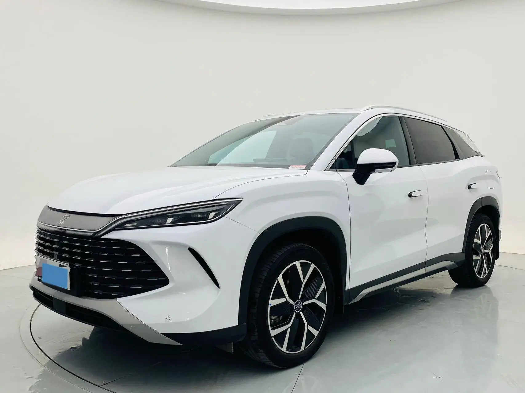 2024 BYD SONGL view 1