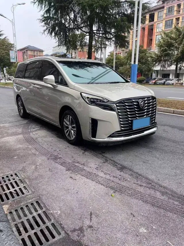 2022 BUICK GL8 thumbnail 3