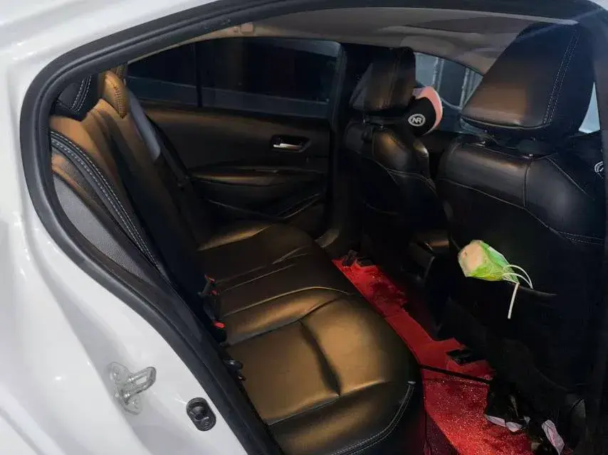 2022 TOYOTA COROLLA thumbnail 3