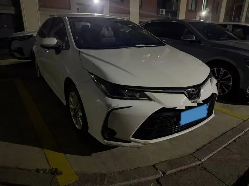 2022 TOYOTA COROLLA thumbnail 2