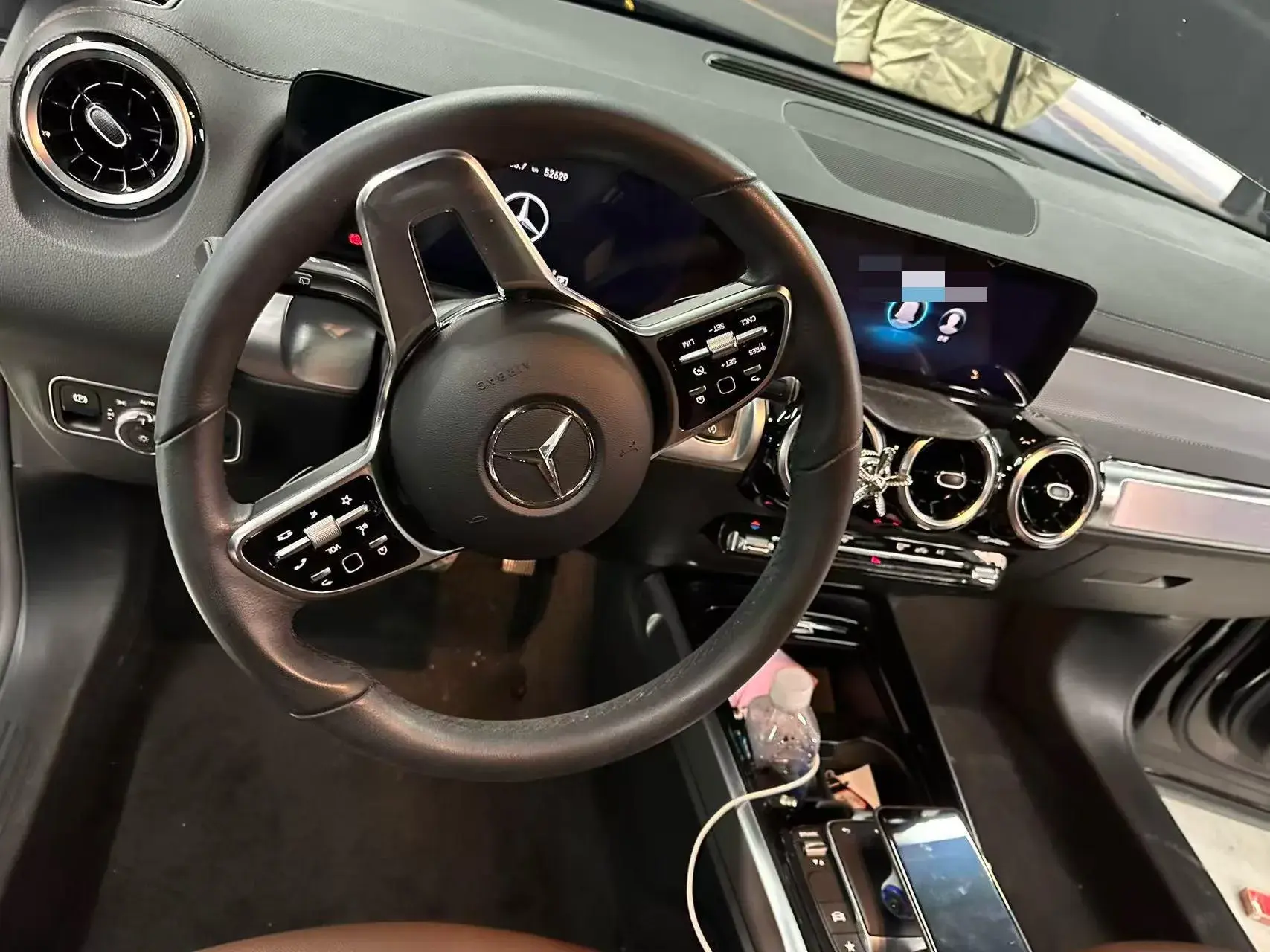 2023 MERCEDES-BENZ GLB thumbnail 4