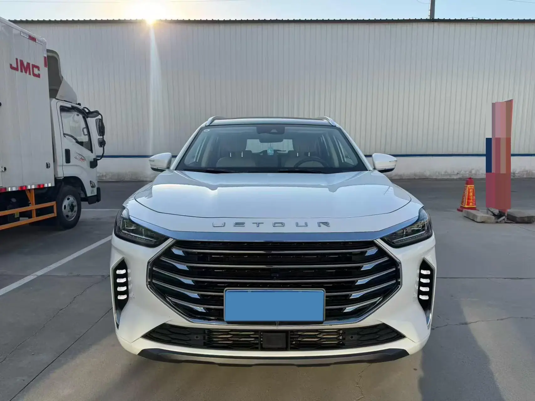 2023 JETOUR X70 thumbnail 2