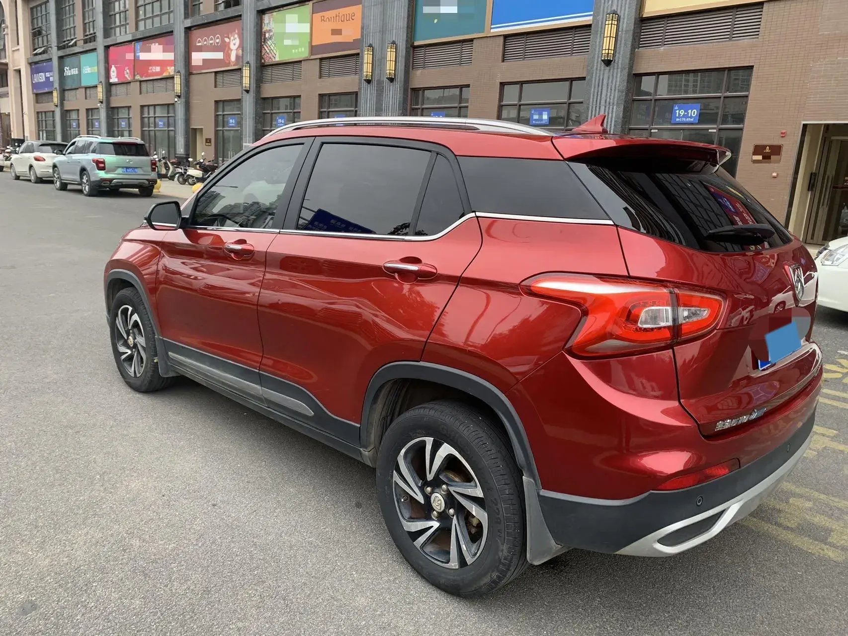 2018 BESTUNE B30 thumbnail 3