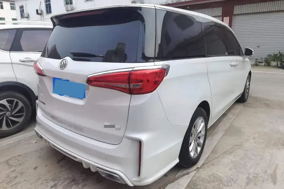 2018 BUICK GL8 thumbnail 4