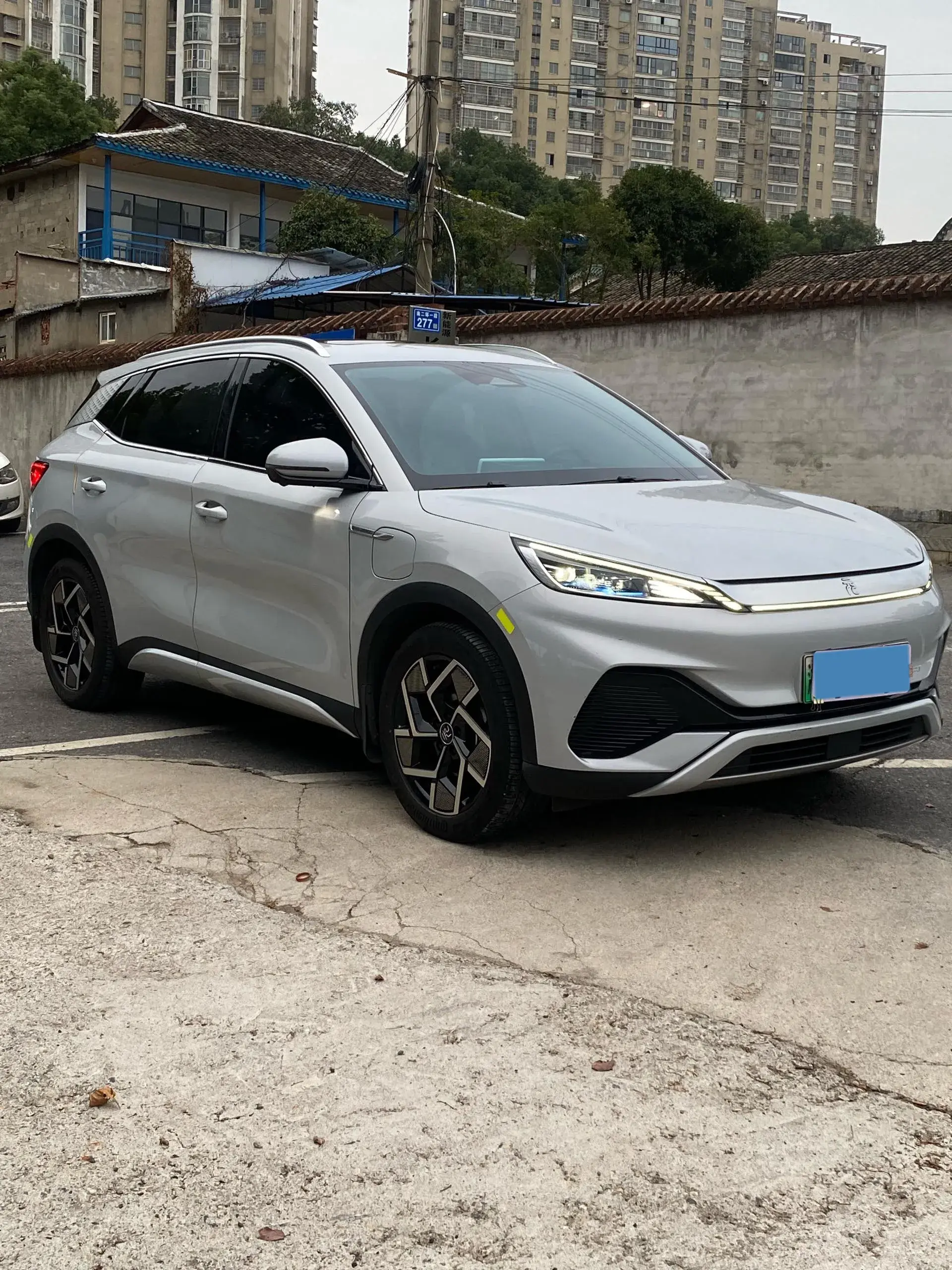 2022 BYD YUAN thumbnail 3