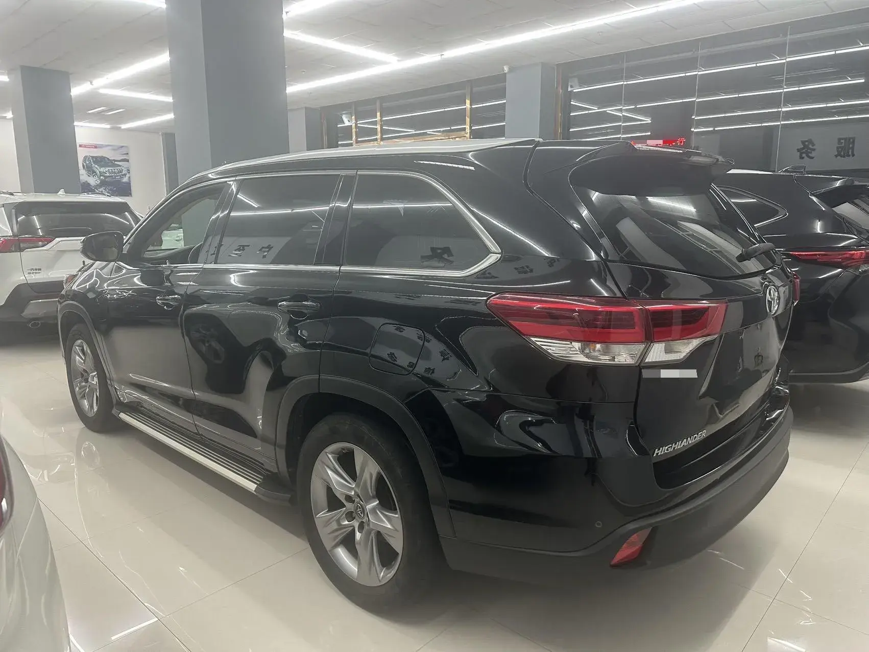2021 TOYOTA HIGHLANDER thumbnail 3