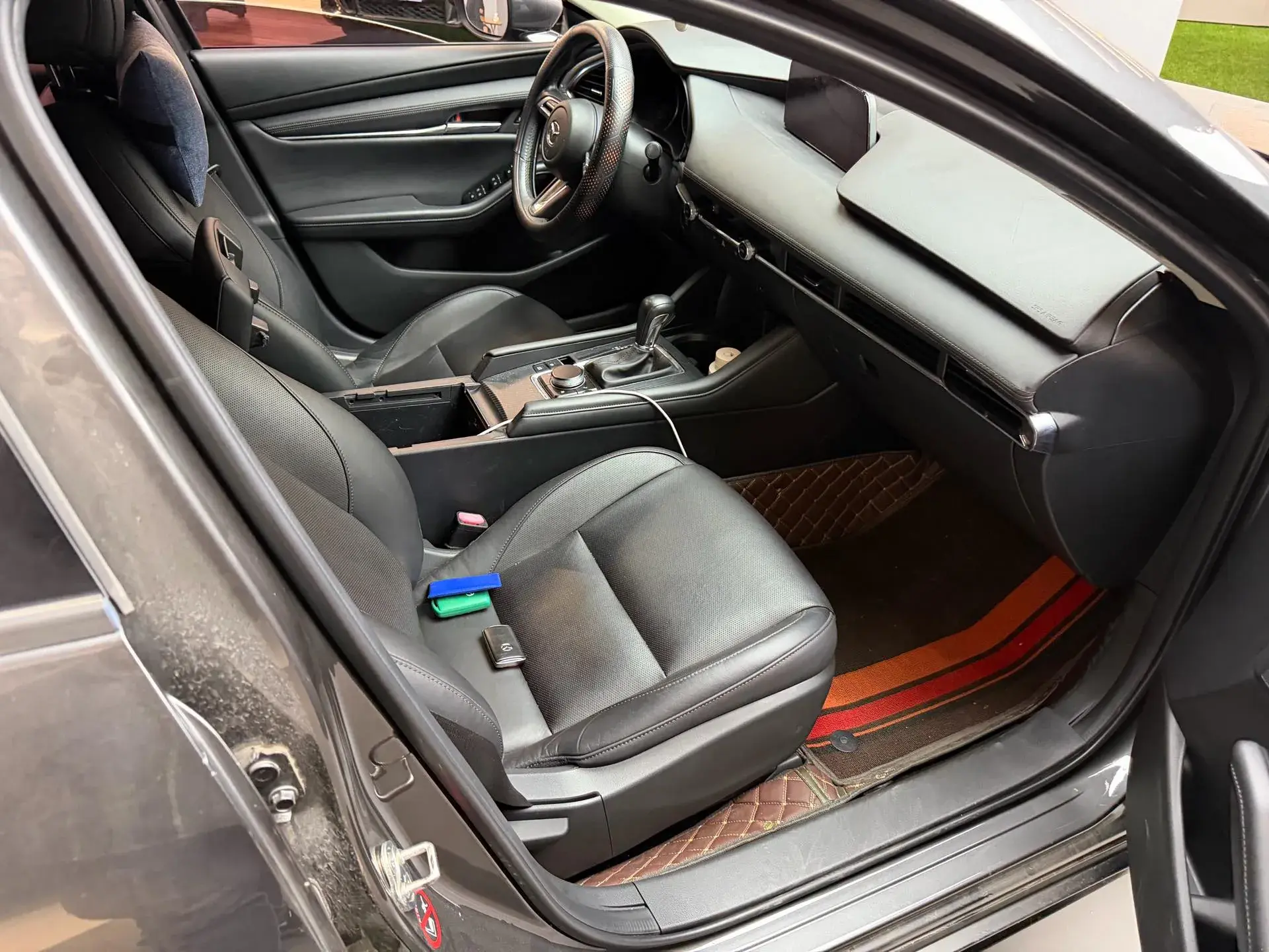 2020 MAZDA 3 thumbnail 4