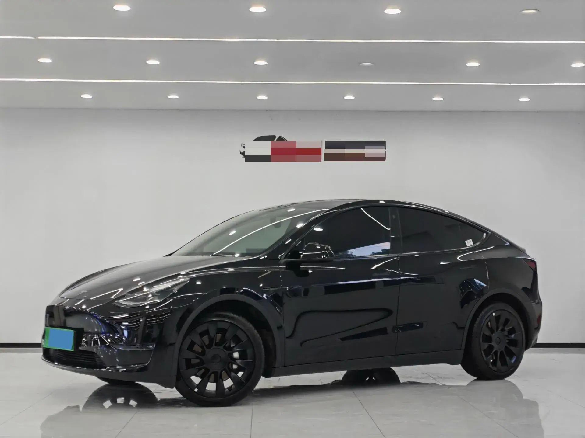 2021 TESLA MODEL view 1