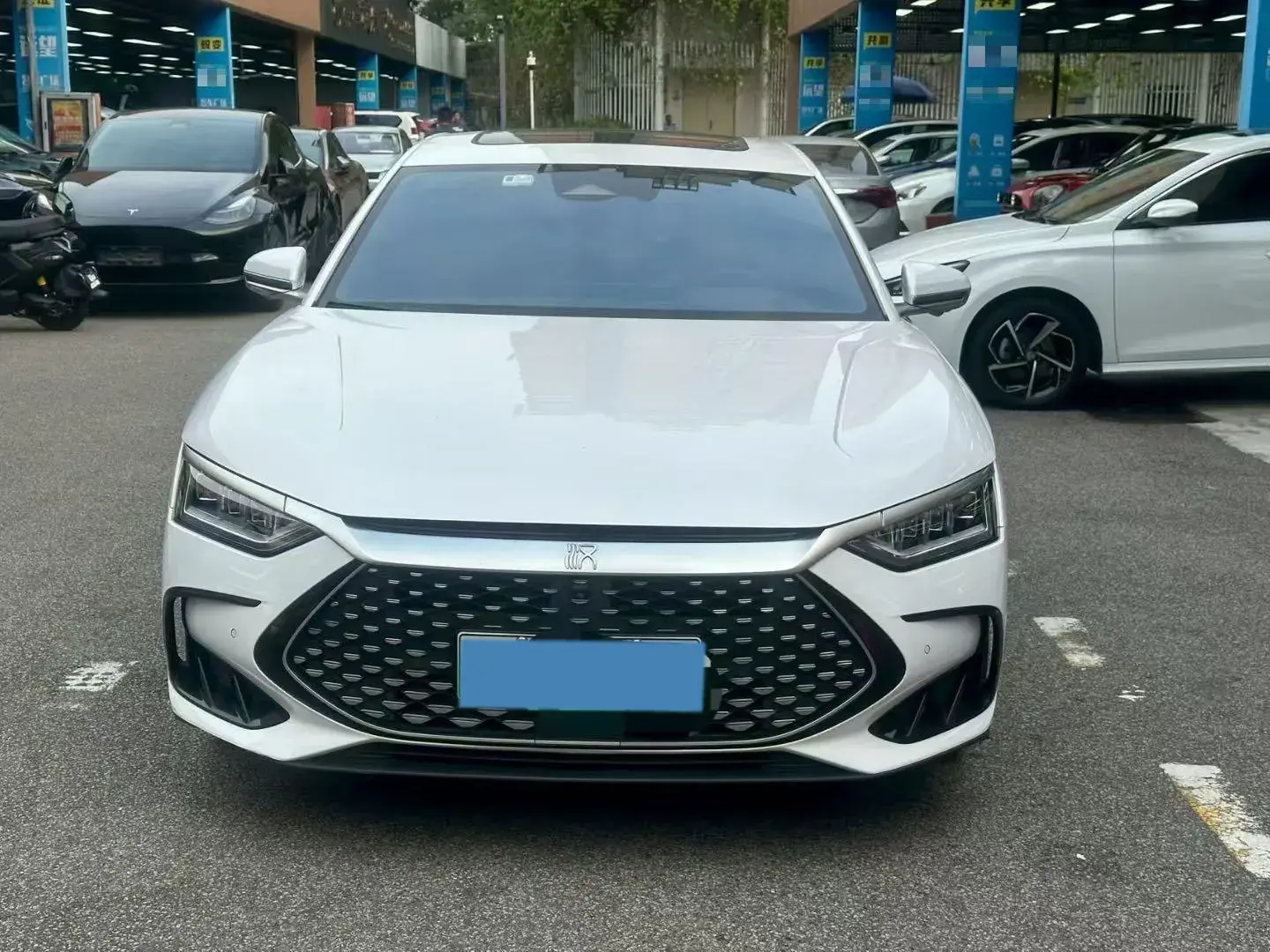 2022 BYD HAN thumbnail 2