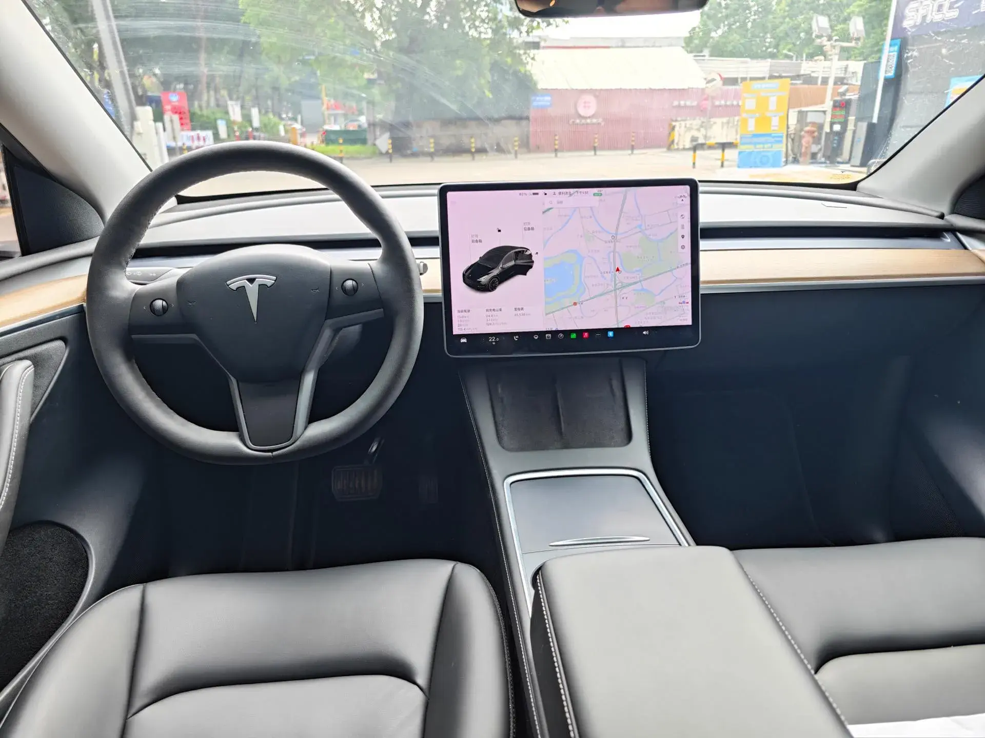 2021 TESLA MODEL thumbnail 4