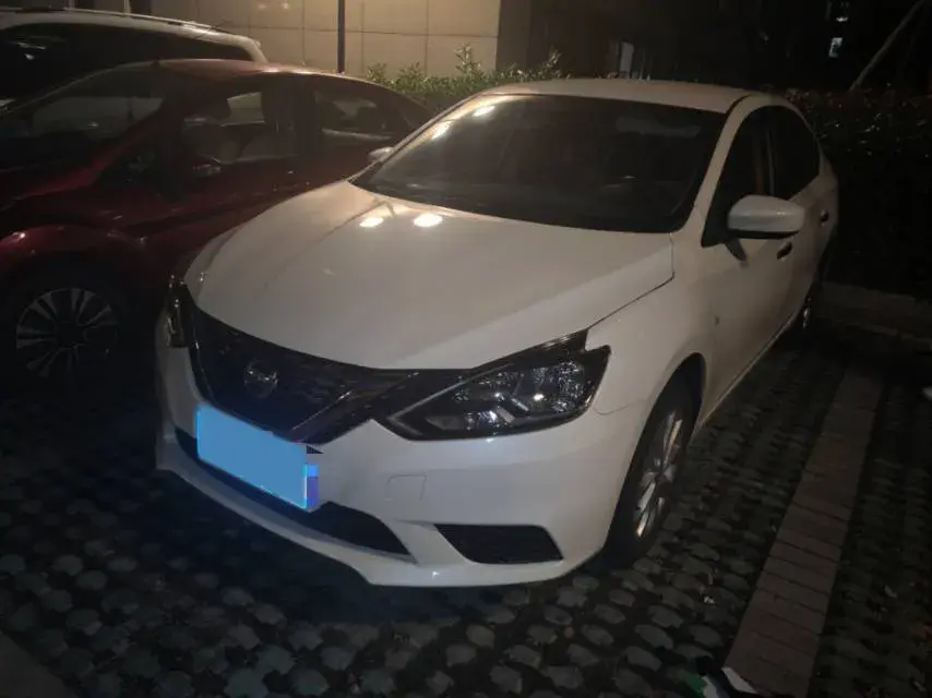 2022 NISSAN SYLPHY view 1