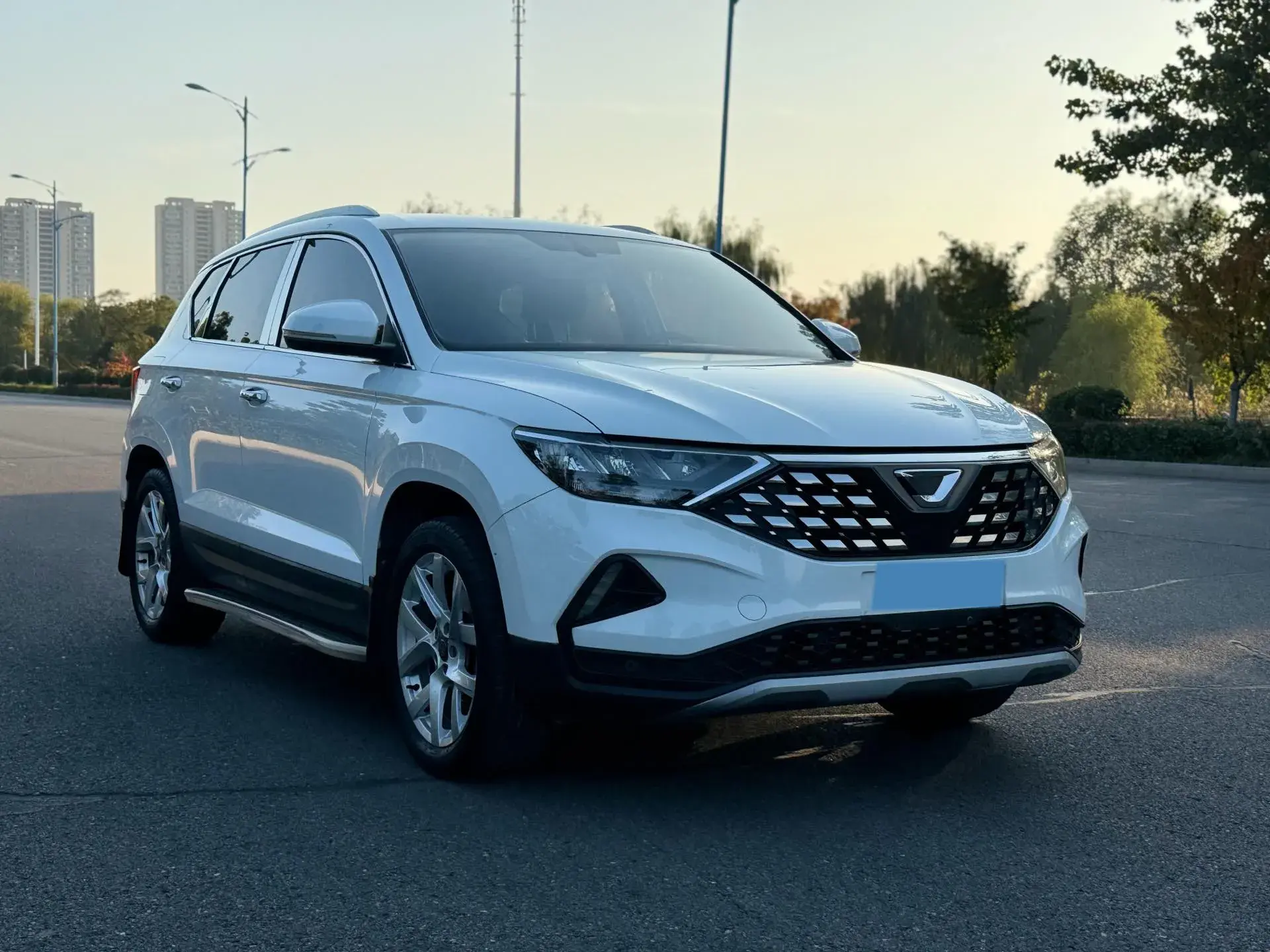 2019 JETTA VS5 thumbnail 3