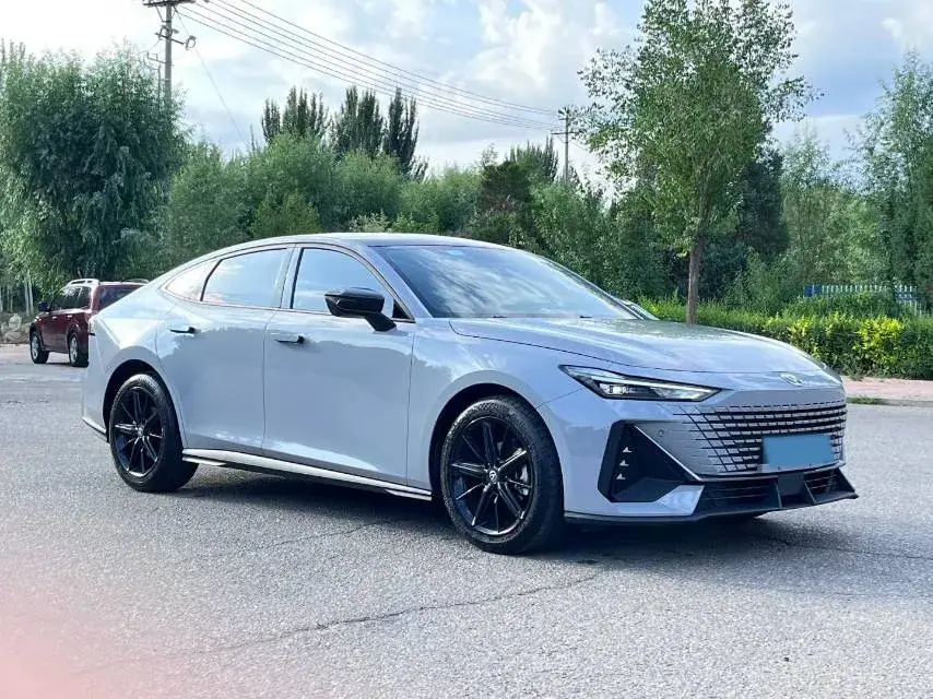 2022 CHANGAN UNI-V thumbnail 3