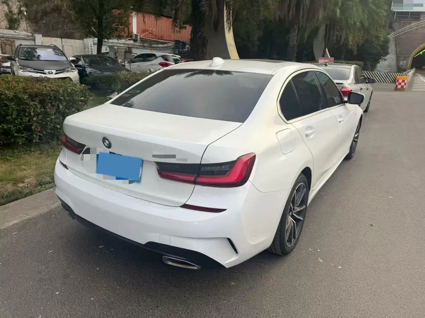 2021 BMW 3 thumbnail 3