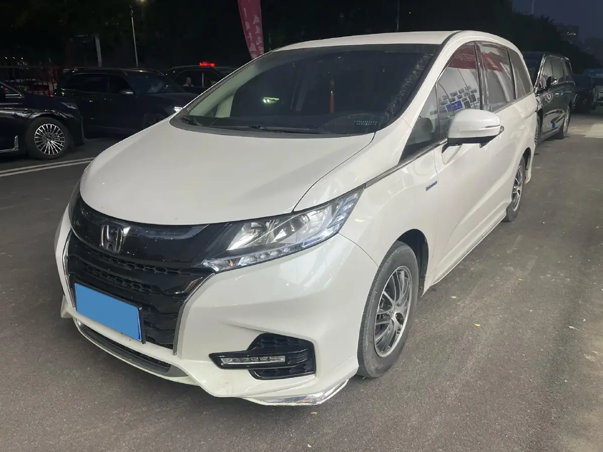 2021 Honda Odyssey 2.0L 146HP L4 E-CVT Hybrid