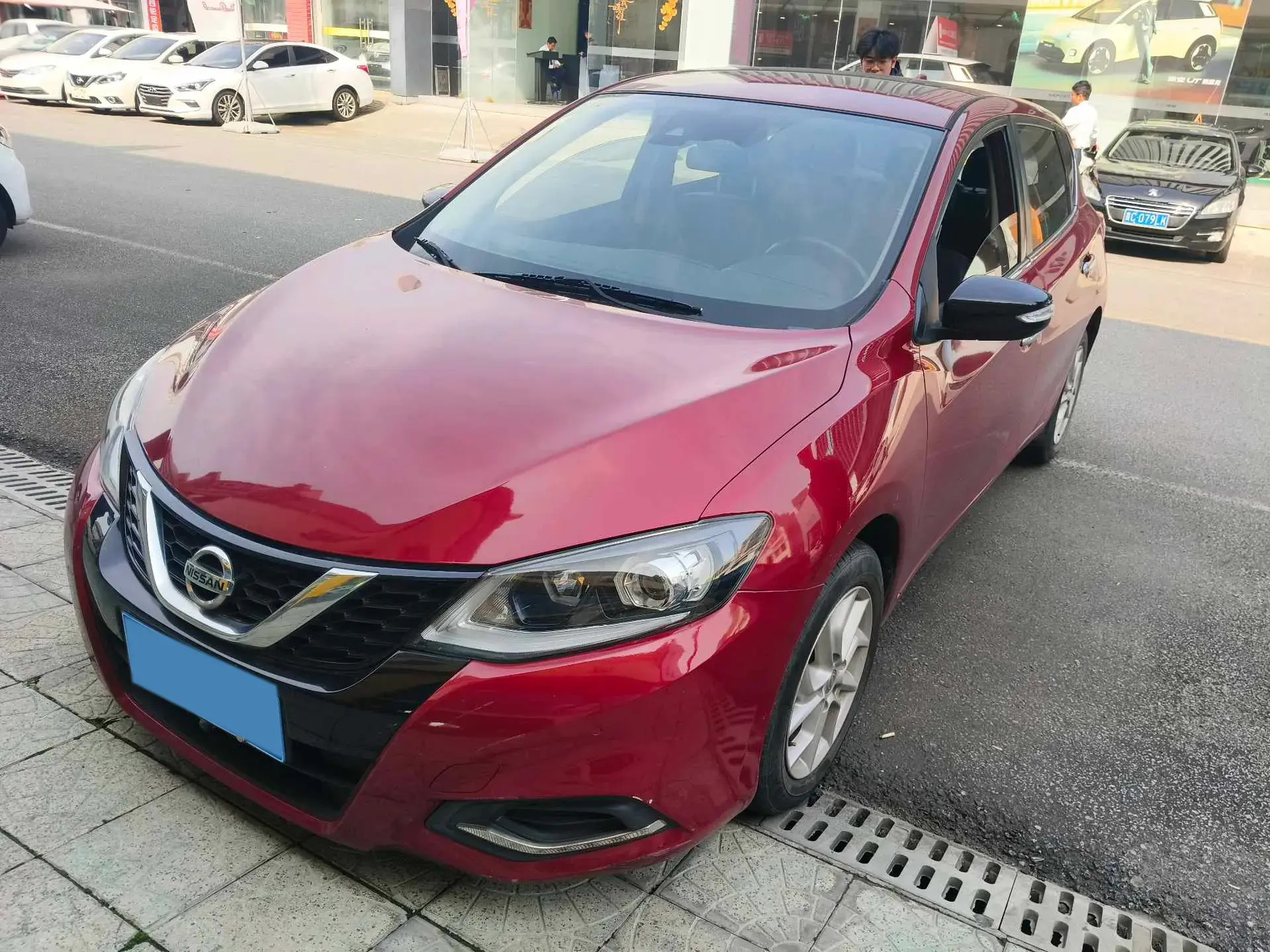 2020 NISSAN TIIDA view 1